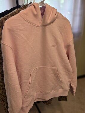 Comfrt Minimalist Hoodie Powder Pink Small NWOT